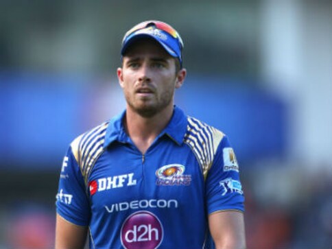 IPL 2017: MI pacer Tim Southee rushes for washroom break as teammates dissolve in laughter IPL 2017: MI pacer Tim Southee rushes for washroom break as teammates dissolve in laughter