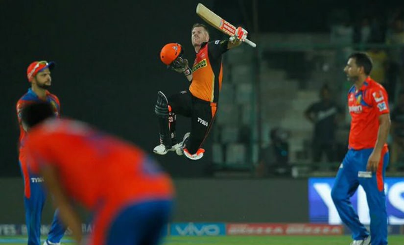 David Warner (C) was uncharacteristically off colour during Test series against India, but just needs an innings to hit form. Image courtesy: Twitter/@SunRisers_Hyd