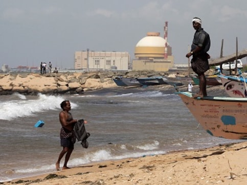Kudankulam protests: Seeking livelihood, a village in Tamil Nadu fights under constant shadow of sedition Kudankulam protests: Seeking livelihood, a village in Tamil Nadu fights under constant shadow of sedition
