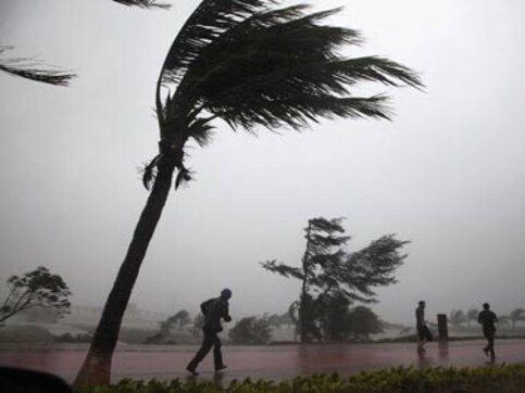Cyclone Mora in Bangladesh: 2.5 million risk falling in way of severe cyclonic storm Cyclone Mora in Bangladesh: 2.5 million risk falling in way of severe cyclonic storm