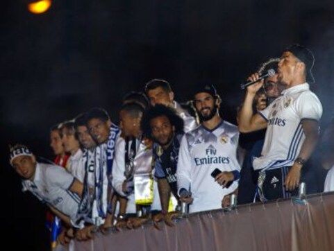 La Liga: Cristiano Ronaldo guides Real Madrid to 33rd Spanish title with Malaga win La Liga: Cristiano Ronaldo guides Real Madrid to 33rd Spanish title with Malaga win