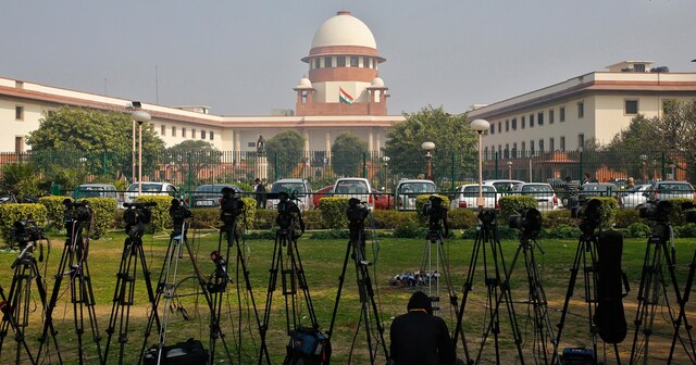 Prohibition in Bihar: Supreme Court extends deadline for liquor disposal till 31 July Prohibition in Bihar: Supreme Court extends deadline for liquor disposal till 31 July