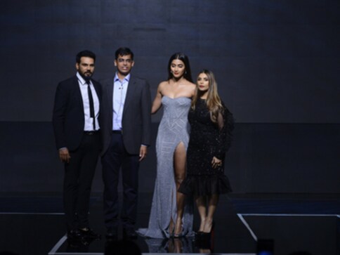 Designers Falguni and Shane Peacock's collaboration with IBM brings together fashion — and artificial intelligence Designers Falguni and Shane Peacock's collaboration with IBM brings together fashion — and artificial intelligence