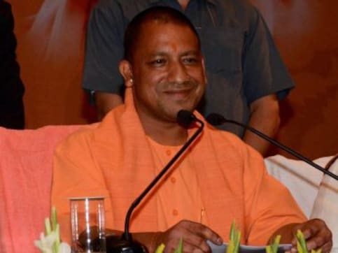 Uttar Pradesh: Saharanpur violence escalates; DM, SSP suspended as mobile and internet services disrupted Uttar Pradesh: Saharanpur violence escalates; DM, SSP suspended as mobile and internet services disrupted
