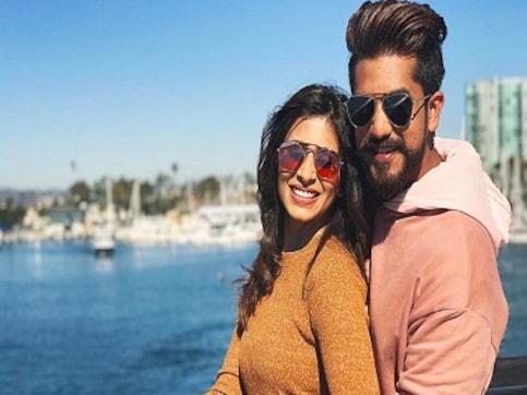 Anusha Dandekar ridicules TV actors' accent; Kishwar Merchant, Suyyash Rai slam her remarks Anusha Dandekar ridicules TV actors' accent; Kishwar Merchant, Suyyash Rai slam her remarks