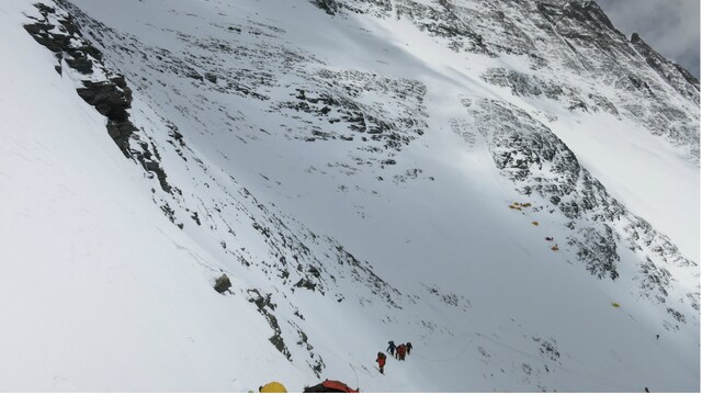 Indian mountaineer dies while scaling Nepal's Mount Makalu; third climber to perish in three days Indian mountaineer dies while scaling Nepal's Mount Makalu; third climber to perish in three days