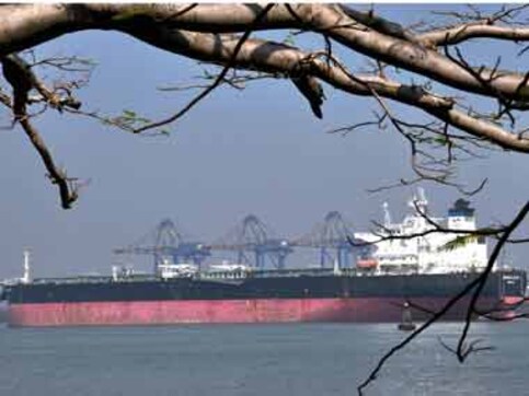 Qatar diplomatic crisis: Gulf nation launches direct shipping services with Oman ports amid row Qatar diplomatic crisis: Gulf nation launches direct shipping services with Oman ports amid row