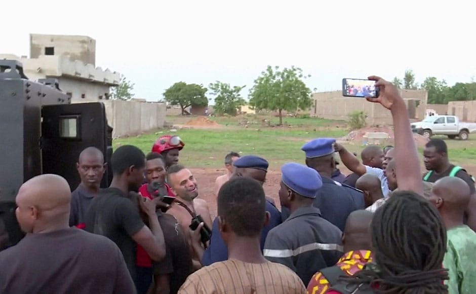 Police rescued people from the Le Campement Kangaba resort on 18 June, 2017 after four gunmen stormed into a resort in Dougourakoro, in the capital Bamako. Reuters Police rescued people from the Le Campement Kangaba resort on 18 June, 2017 after four gunmen stormed into a resort in Dougourakoro, in the capital Bamako. Reuters
