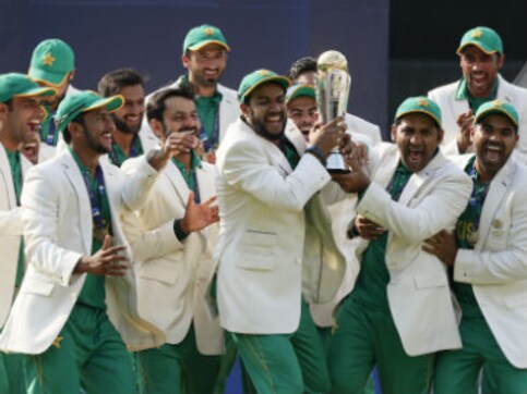 Graeme Smith column: Fakhar Zaman's outstanding and mature display of batting will please coach Mickey Arthur Graeme Smith column: Fakhar Zaman's outstanding and mature display of batting will please coach Mickey Arthur