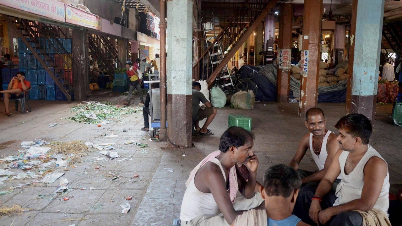 Maharashtra Farmers Strike Turns Violent Markets Stay Deserted Across