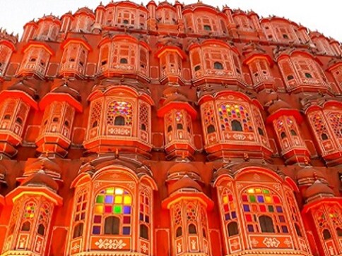 Jaipur's jharokha tourism: Cafes by Hawa Mahal, Amer Fort are social media hotspots Jaipur's jharokha tourism: Cafes by Hawa Mahal, Amer Fort are social media hotspots