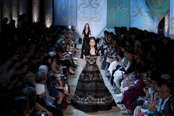 A model presents a creation by Elie Saab during the 2017-2018 fall/winter Haute Couture collection in Paris on July 5, 2017. AFP PHOTO A model presents a creation by Elie Saab during the 2017-2018 fall/winter Haute Couture collection in Paris on July 5, 2017. AFP PHOTO