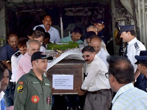 Amarnath Yatra: Two devotees die of cardiac arrest; death toll of pilgrimage reaches 18 Amarnath Yatra: Two devotees die of cardiac arrest; death toll of pilgrimage reaches 18