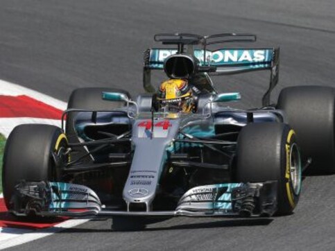 Austrian Grand Prix: Lewis Hamilton dominates both practice sessions, edges Sebastian Vettel Austrian Grand Prix: Lewis Hamilton dominates both practice sessions, edges Sebastian Vettel