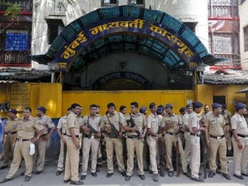 Farooq Takla, 1993 Mumbai blasts accused, extradited from UAE, to be produced before TADA court today Farooq Takla, 1993 Mumbai blasts accused, extradited from UAE, to be produced before TADA court today
