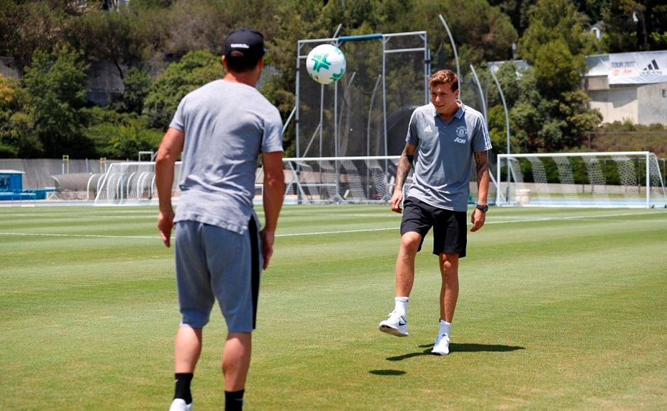 Victor Lindelof left Portuguese champions Benfica for Manchester United for £31 million. Image courtesy: Twitter/@ManUtd Victor Lindelof left Portuguese champions Benfica for Manchester United for £31 million. Image courtesy: Twitter/@ManUtd