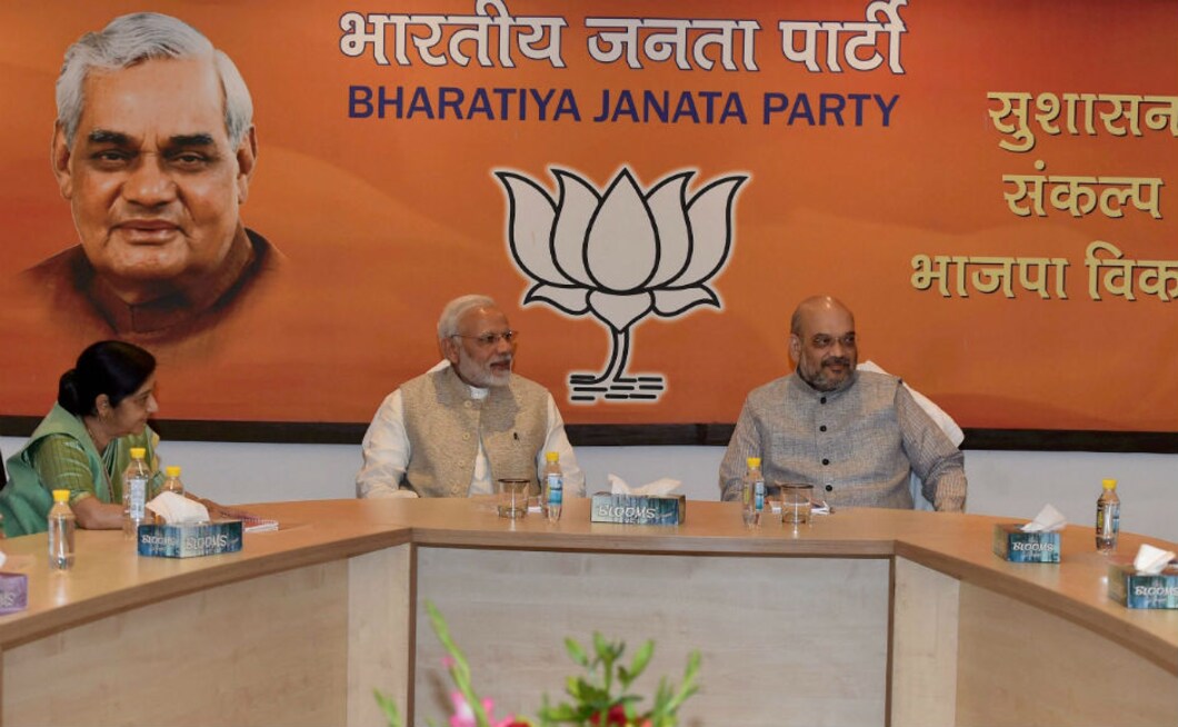 Later on Wednesday evening, the BJP parliamentary board quickly met in Delhi and appointed a three-member committee of Bihar leaders to study the situation. Narendra Modi welcomed Kumar's resignation. In a tweet, he congratulated Nitish for joining the fight against corruption. PTI Later on Wednesday evening, the BJP parliamentary board quickly met in Delhi and appointed a three-member committee of Bihar leaders to study the situation. Narendra Modi welcomed Kumar's resignation. In a tweet, he congratulated Nitish for joining the fight against corruption. PTI