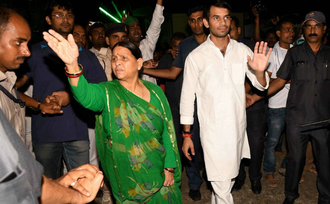 RJD reacted sharply to Kumar's resignation. Lalu Pradad Yadav said that Nitish was RJD reacted sharply to Kumar's resignation. Lalu Pradad Yadav said that Nitish was