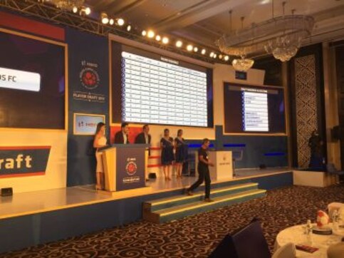 ISL 2017/18 Player Draft, as it happened: Eugenson Lyngdoh, Robin Singh go to ATK, Subrata Pal joins Jamshedpur ISL 2017/18 Player Draft, as it happened: Eugenson Lyngdoh, Robin Singh go to ATK, Subrata Pal joins Jamshedpur