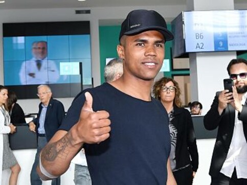 Serie A: Juventus snap up Douglas Costa on one-year loan deal with option to buy Serie A: Juventus snap up Douglas Costa on one-year loan deal with option to buy