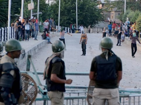 Kashmir: NIA identifies 48 mob-handlers, 28 WhatsApp groups who provoked stone-pelters, disrupted anti-terror ops Kashmir: NIA identifies 48 mob-handlers, 28 WhatsApp groups who provoked stone-pelters, disrupted anti-terror ops