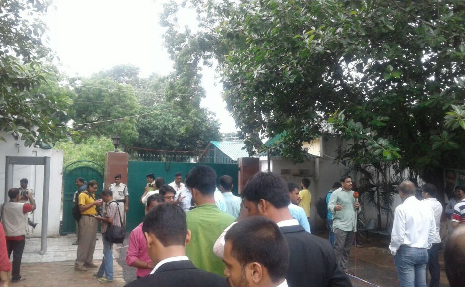 Raids are being carried out at over 12 places in Delhi, Gurugram, Patna, Ranchi and Puri from 7.30 am onwards. News18 Bihar/jharkhand Raids are being carried out at over 12 places in Delhi, Gurugram, Patna, Ranchi and Puri from 7.30 am onwards. News18 Bihar/jharkhand