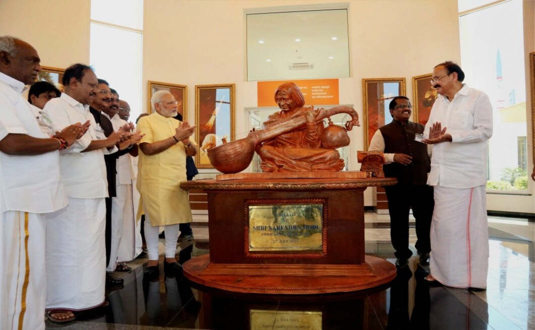 NDA vice-presidential candidate M Venkiah Naidu described former president APJ Abdul Kalam as ‘karma yogis’ (selfless workers), committed to the growth of the country. PTI NDA vice-presidential candidate M Venkiah Naidu described former president APJ Abdul Kalam as ‘karma yogis’ (selfless workers), committed to the growth of the country. PTI