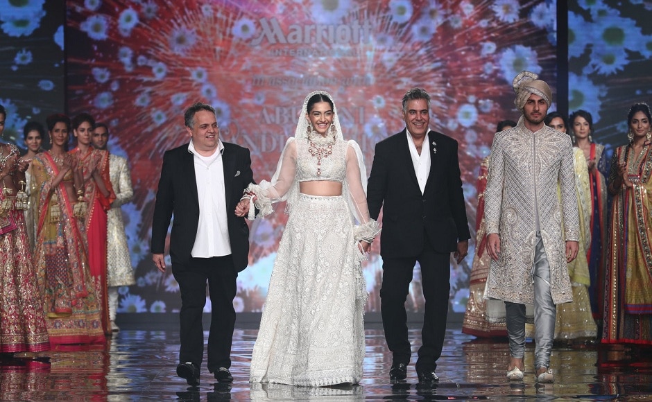 Sonam Kapoor walks the ramp with the designers - artists behind the spectacular collection. Sonam Kapoor walks the ramp with the designers - artists behind the spectacular collection.