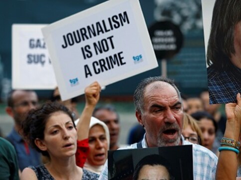 Turkish journalists from Oppn newspaper Cumhuriyet go on trial after being accused of supporting terrorist group Turkish journalists from Oppn newspaper Cumhuriyet go on trial after being accused of supporting terrorist group
