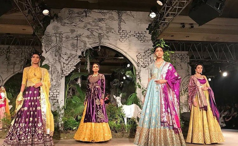 The collection Sunheri Kothi is named after the magnificent palace of the same name in the city of Tonk, Rajasthan. Image via FDCI/twitter. The collection Sunheri Kothi is named after the magnificent palace of the same name in the city of Tonk, Rajasthan. Image via FDCI/twitter.