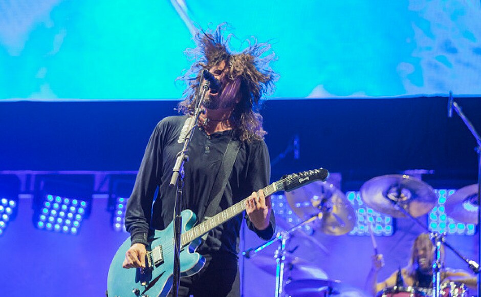 Dave Grohl of Foo Fighters performs on the NOS stage during day 2 of NOS Alive on July 7, 2017 in Lisbon, Portugal. (Getty Images) Dave Grohl of Foo Fighters performs on the NOS stage during day 2 of NOS Alive on July 7, 2017 in Lisbon, Portugal. (Getty Images)