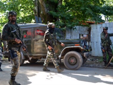 In absence of any political outreach, the militarisation has only reduced any chances of normalcy in the Valley. Image courtesy: Sameer Yasir