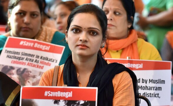Hindu group protests against West Bengal communal riots at Delhi's Jantar Mantar Hindu group protests against West Bengal communal riots at Delhi's Jantar Mantar
