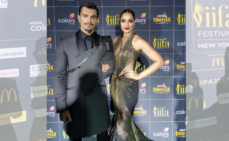 Bipasha Basu and Karan Singh Grover strike a pose on the IIFA 2017 green carpet. Images via Twitter Bipasha Basu and Karan Singh Grover strike a pose on the IIFA 2017 green carpet. Images via Twitter