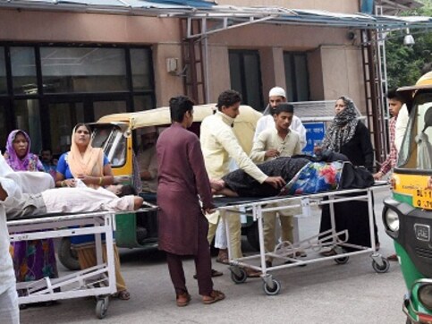 Dengue, malaria deaths rise in Delhi despite growing health expenditure and claims of health revolution Dengue, malaria deaths rise in Delhi despite growing health expenditure and claims of health revolution