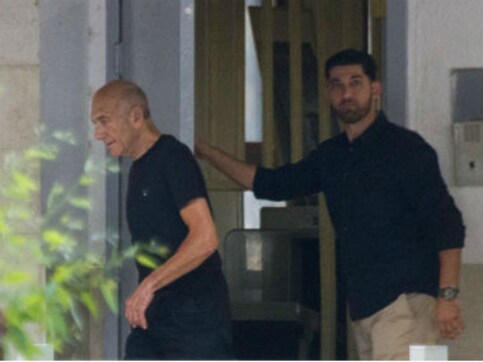Ehud Olmert released from prison on parole: Serving time for corruption, ex-PM of Israel's jail time reduced by one-third Ehud Olmert released from prison on parole: Serving time for corruption, ex-PM of Israel's jail time reduced by one-third