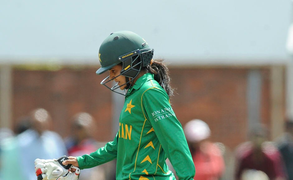 Pakistan lost the plot very early in the innings with only one top order batter reaching double digits. The experienced Javeria Wadood was dismissed by Jhulan Goswami for 6. AP Pakistan lost the plot very early in the innings with only one top order batter reaching double digits. The experienced Javeria Wadood was dismissed by Jhulan Goswami for 6. AP