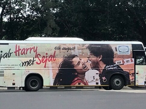Jab Harry Met Sejal on wheels: Raees debacle behind Shah Rukh Khan's absence from promotional bus tour?