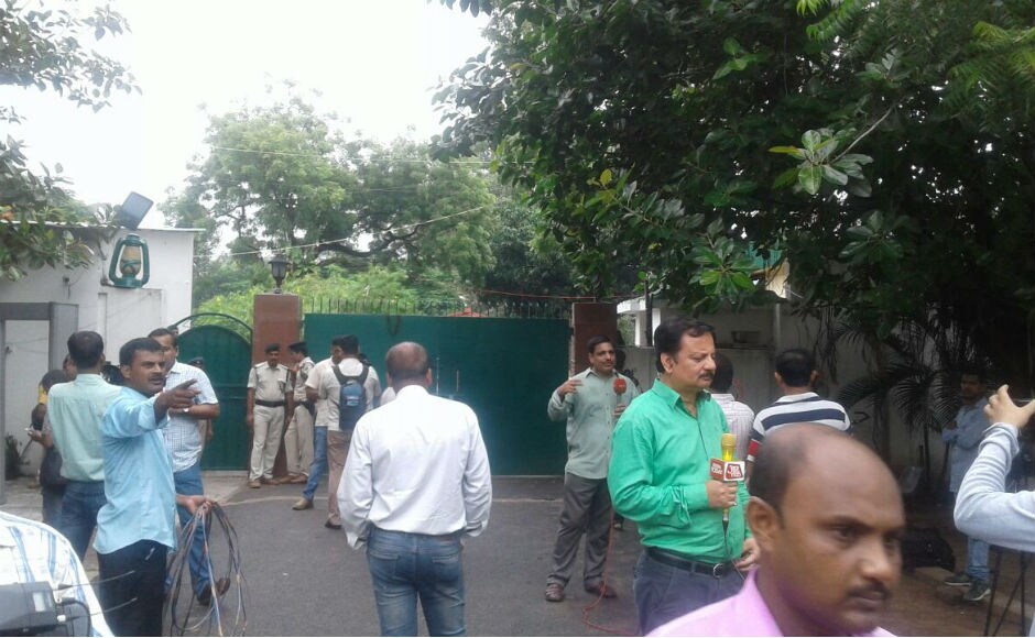 CBI Additional Director Rakesh Asthana said that ample proof of alleged irregularities were found in the privatisation of two Indian Railways hotels to register a case. News18 Bihar/Jharkhand CBI Additional Director Rakesh Asthana said that ample proof of alleged irregularities were found in the privatisation of two Indian Railways hotels to register a case. News18 Bihar/Jharkhand