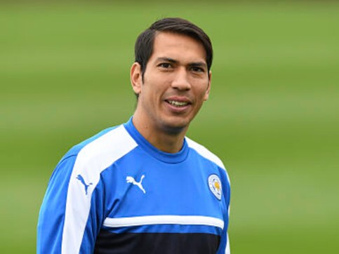 Premier League: Leicester City's striker Leonard Ulloa signs contract extension with club Premier League: Leicester City's striker Leonard Ulloa signs contract extension with club