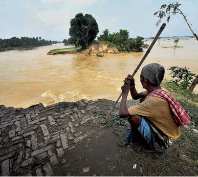 Bihar floods continue to ravage state; 119 killed, over 98 lakh affected Bihar floods continue to ravage state; 119 killed, over 98 lakh affected