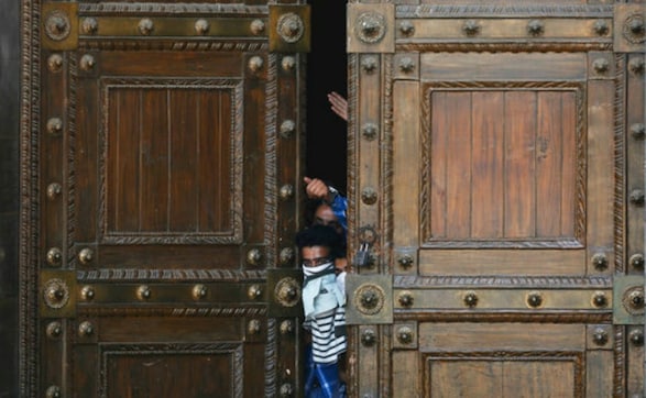 Kashmir unrest: Months after Ayub Pandith's lynching, tensions resurface at Jamia Masjid Kashmir unrest: Months after Ayub Pandith's lynching, tensions resurface at Jamia Masjid