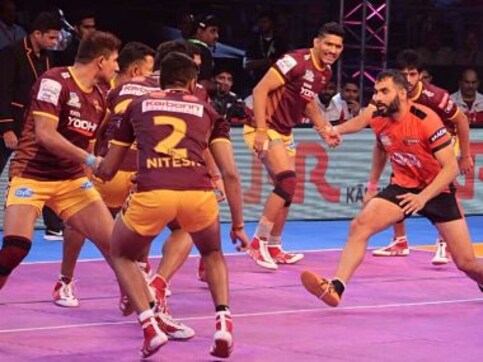 Pro Kabaddi League 2017: U Mumba outfox UP Yoddhas; Jaipur Pink Panthers pick nervous win over Bengaluru Bulls Pro Kabaddi League 2017: U Mumba outfox UP Yoddhas; Jaipur Pink Panthers pick nervous win over Bengaluru Bulls