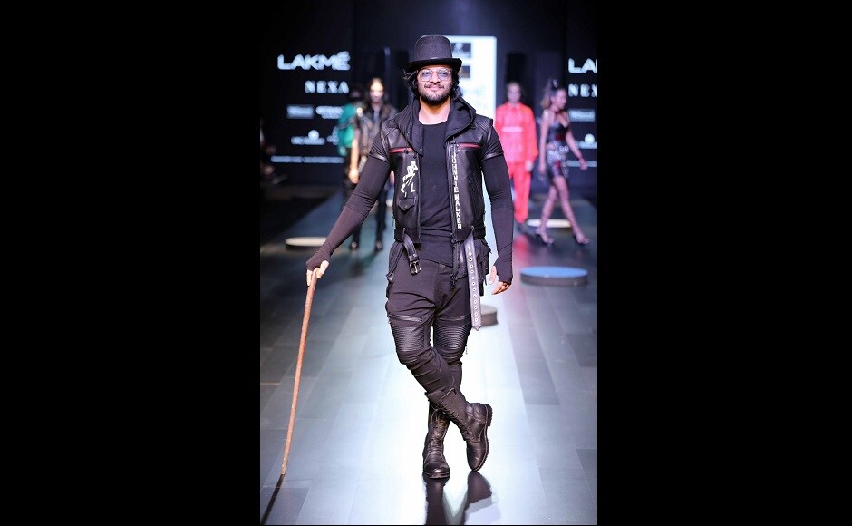 Ali Fazal wearing Asa Kazingmei at Lakmé Fashion Week 2017. Ali Fazal wearing Asa Kazingmei at Lakmé Fashion Week 2017.