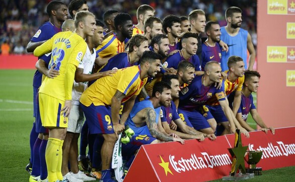 Barcelona defeat Chapecoense in emotional pre-season friendly as crash survivor returns to field Barcelona defeat Chapecoense in emotional pre-season friendly as crash survivor returns to field