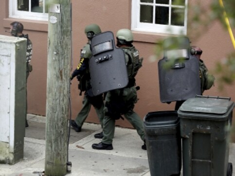 Charleston man kills co-worker, takes another hostage before being shot by police Charleston man kills co-worker, takes another hostage before being shot by police