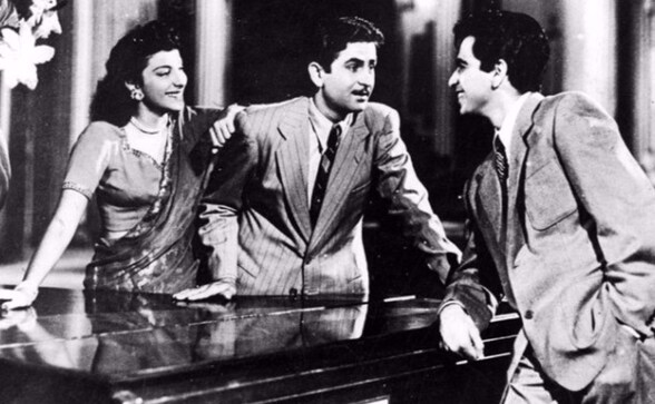 Dilip Kumar's best onscreen moments: From Mughal-e-Azam to Devdas, his greatest roles
