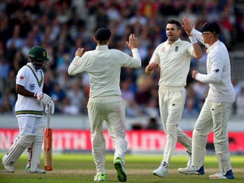 England vs South Africa, 4th Test: James Anderson's four-wicket haul on Day 2 helps hosts tighten their hold England vs South Africa, 4th Test: James Anderson's four-wicket haul on Day 2 helps hosts tighten their hold