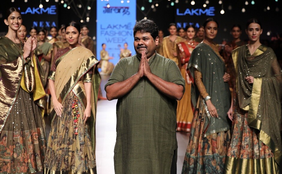 Textile designer Gaurang takes a bow after a stunning, successful show at the Lakmé Fashion Week 2017. Textile designer Gaurang takes a bow after a stunning, successful show at the Lakmé Fashion Week 2017.