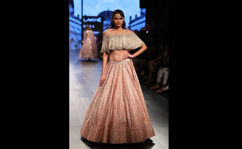 Evocative fabrics like the pure hand-woven ahimsa silk, dreamy organza and pure organic mal mal were applied to add life to the garments. Evocative fabrics like the pure hand-woven ahimsa silk, dreamy organza and pure organic mal mal were applied to add life to the garments.